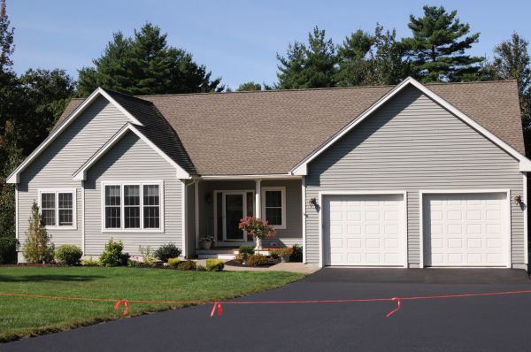 Cost of Blacktop Driveway Sealing in Delray Beach