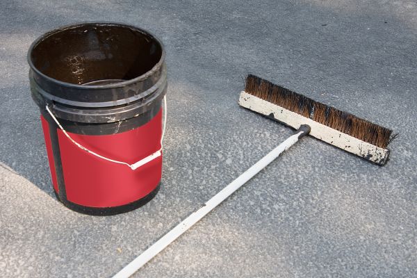 Cost of Tar Driveway Sealing in Delray Beach